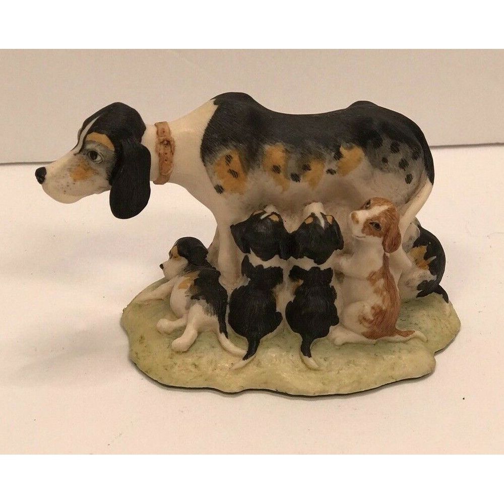 Happy Hour by Lowell Davis‎ feeding her pups farm figurine etc 1987 - Picture 6 of 7